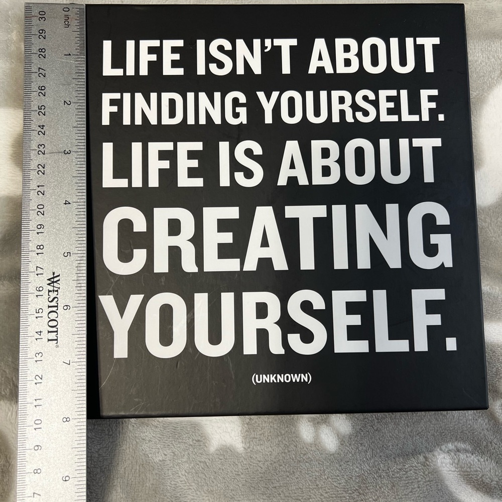 200 Pages Inspirational Black and White Quotable Quotes Journal
